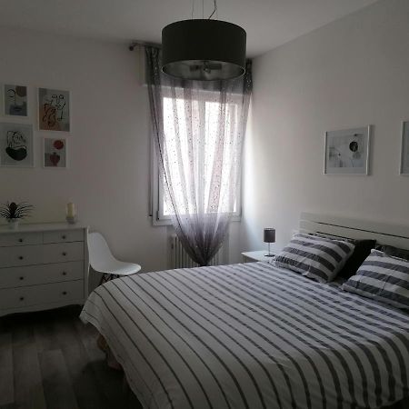 Angela Guest House In Centro Storico Конельяно Экстерьер фото