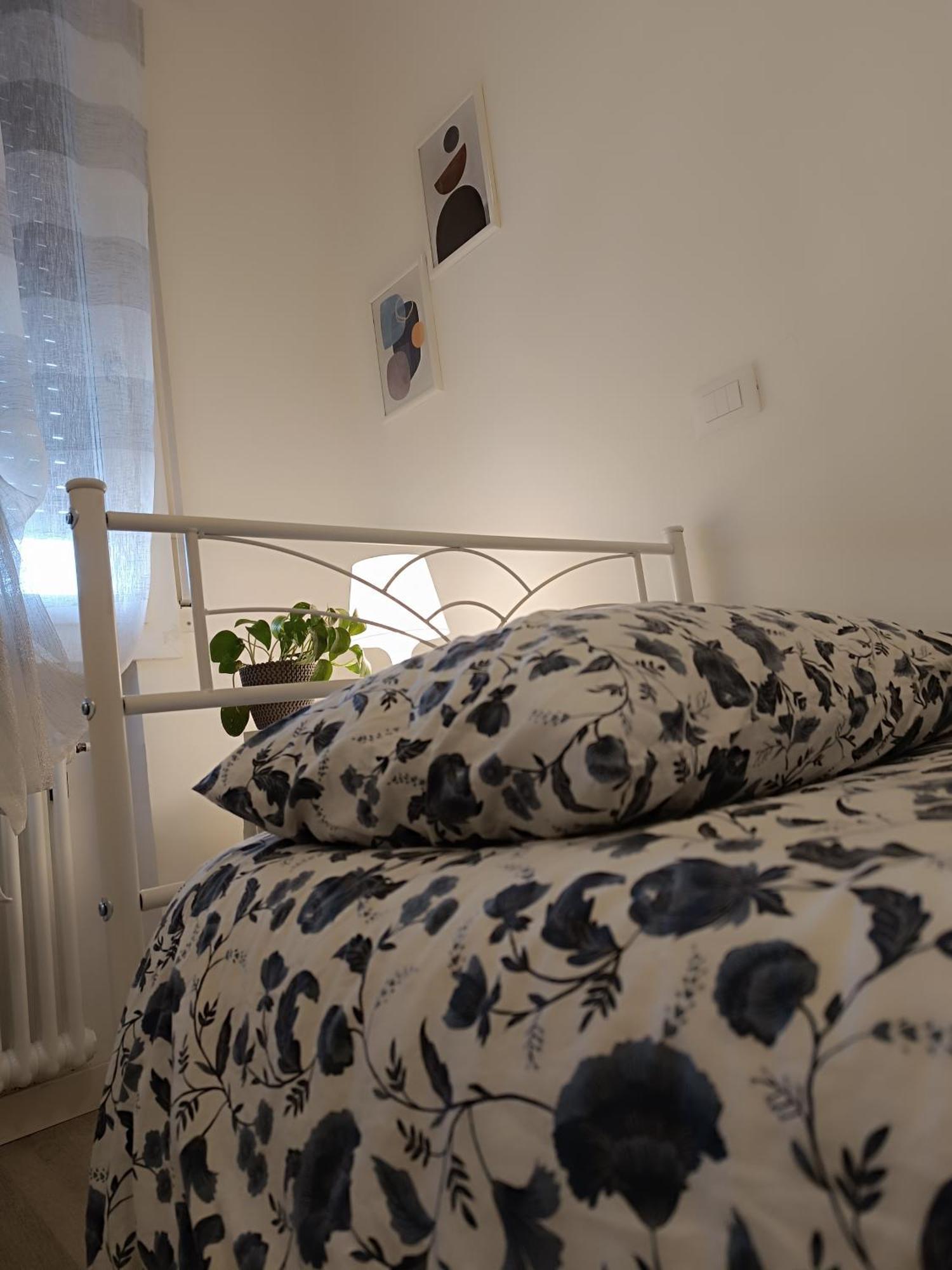 Angela Guest House In Centro Storico Конельяно Экстерьер фото